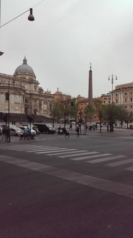 Casa Vacanza Colosseo Roma Exterior foto